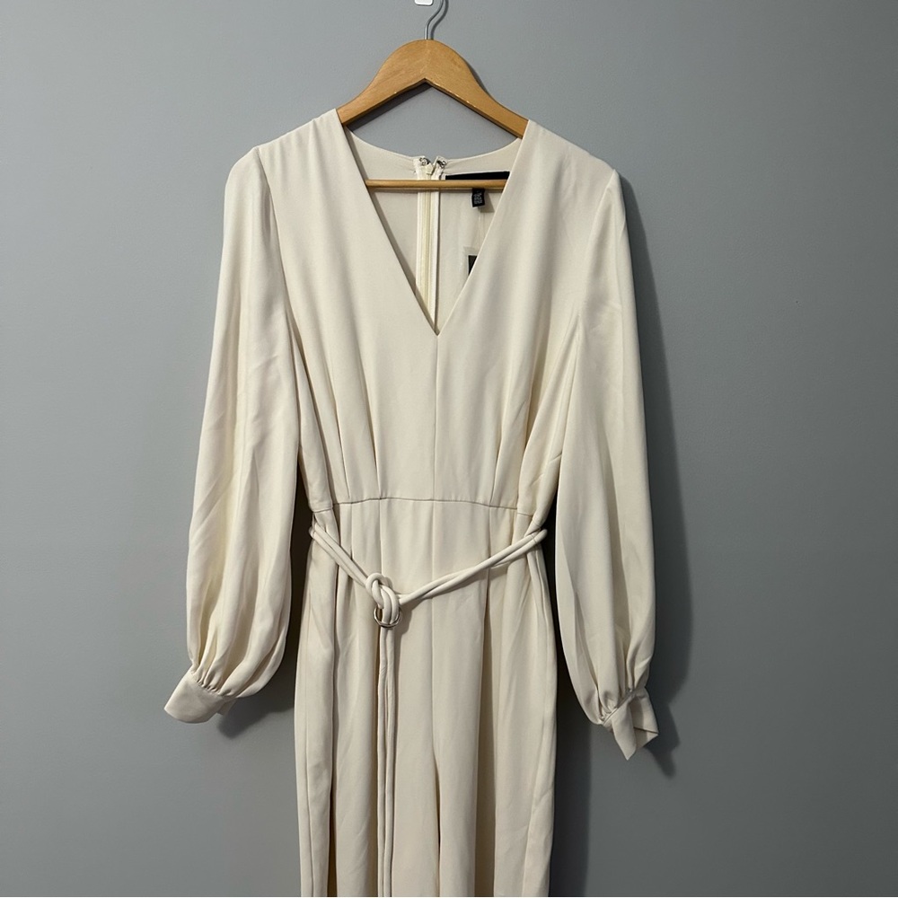 WHBM Long Sleeve Crepe Jumpsuit Ivory Wide-Leg Elegant Quiet Luxury NWT Sz 10 - Picture 4 of 13